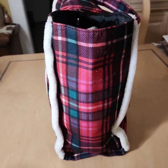 Victoria Secret red plaid holiday tote limited edition 2022 - Picture 3 of 6